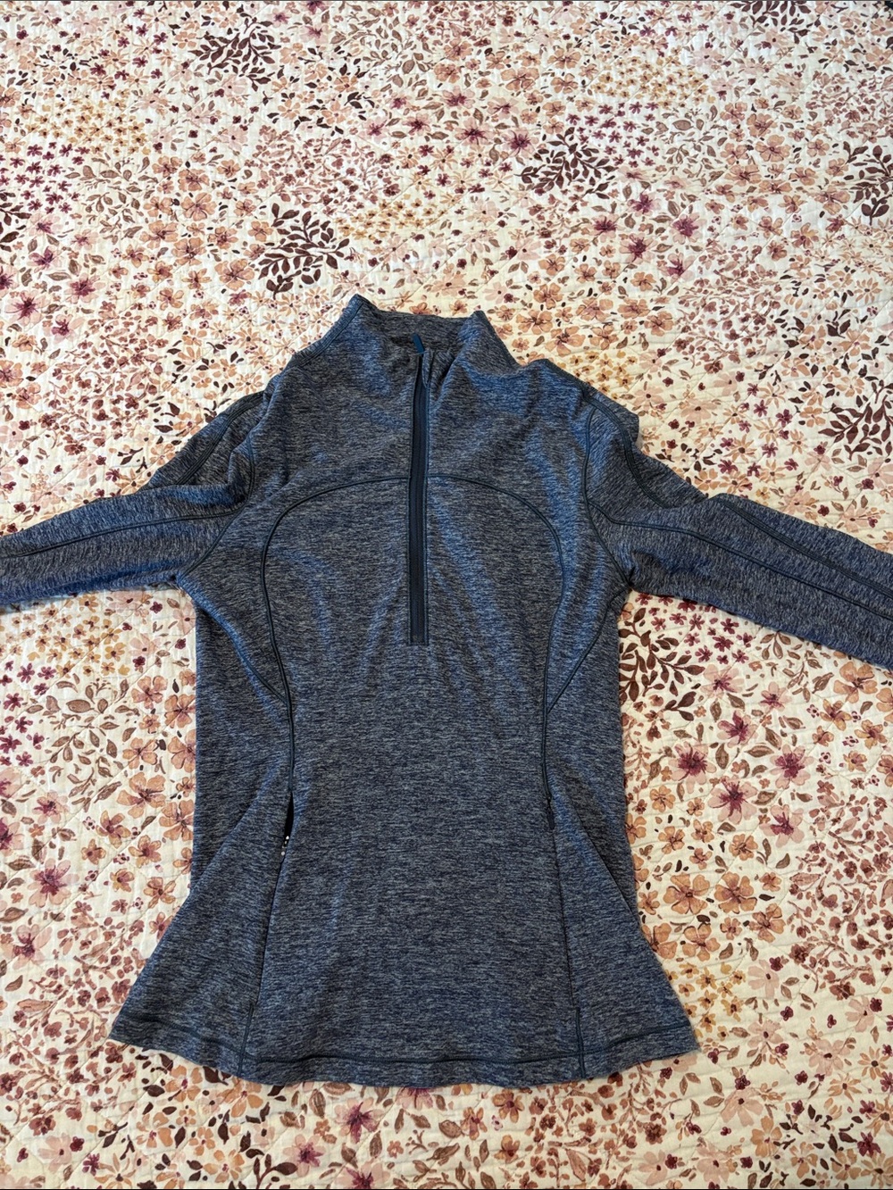 lululemon athletica Heathered Dark Gray 1/2 Zip Long Sleeve Pullover